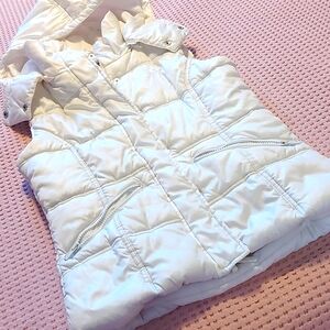 White Quilted Hooded Puffer Vest - Women's Jacket